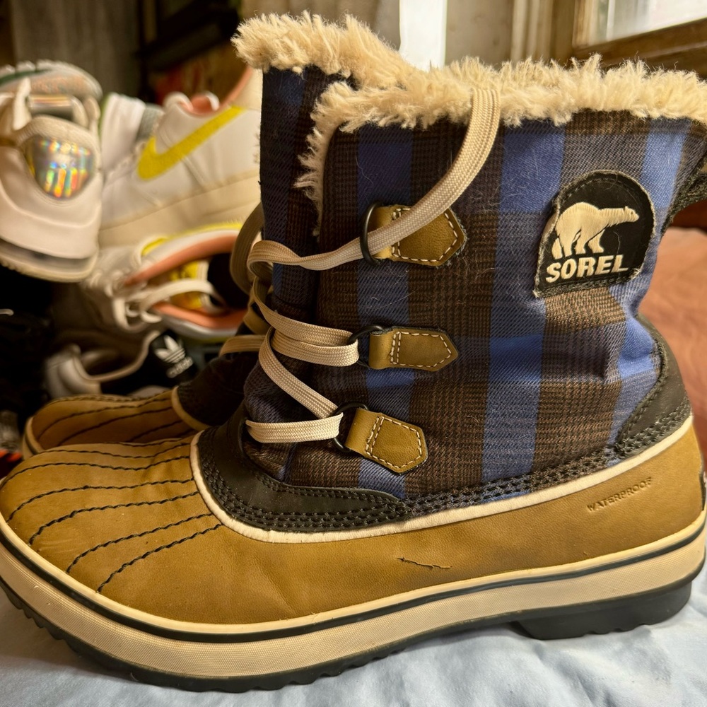 Sorrel boots
